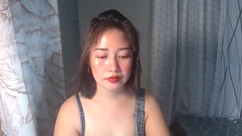 yourhotyash_ online show from April 4, 2026, 12:35 pm