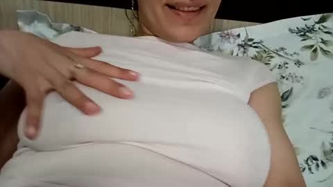 Snapshot of yourjessywet chatting on May 18, 2026, 5:52 pm yourjessywet online show from May 18, 2026, 5:52 pm