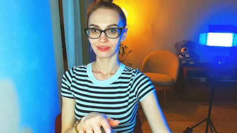 Snapshot of yourladysunshine chatting on April 1, 2026, 6:05 pm Ksyusha online show from April 1, 2026, 6:05 pm
