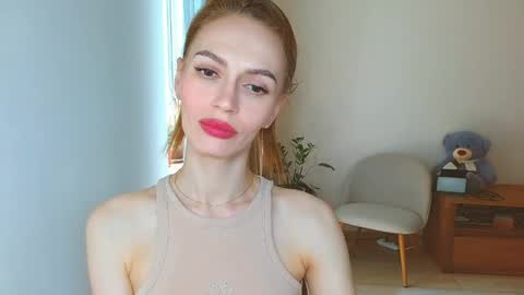 Snapshot of yourladysunshine chatting on May 2, 2026, 7:24 am Ksyusha online show from May 2, 2026, 7:24 am