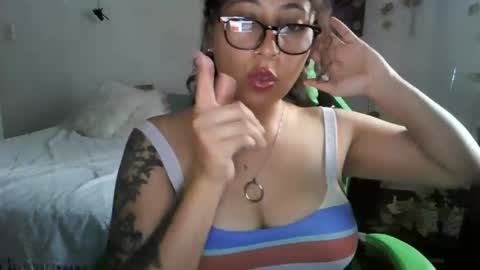 Serena online show from January 28, 2025, 7:42 pm