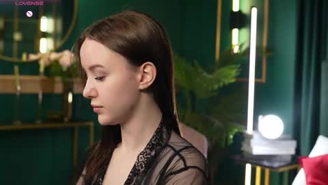 yours fetish mary online show from March 3, 2026, 4:29 am