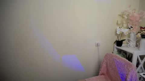 Happy online show from February 11, 2026, 6:40 am