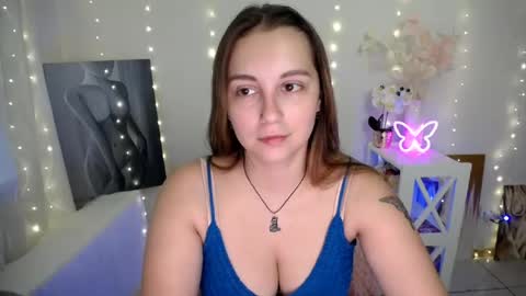Snapshot of yours_piece_of_happiness_ chatting on July 16, 2026, 5:46 am Happy online show from July 16, 2026, 5:46 am