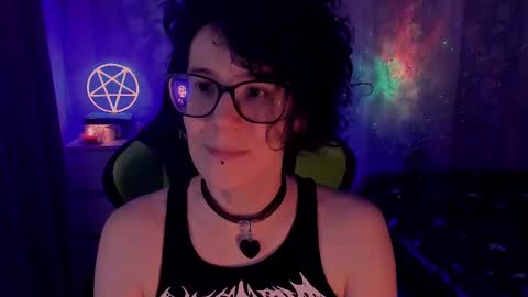 Snapshot of yourscosmic chatting on February 12, 2025, 11:09 pm Yours Cosmic online show from February 12, 2025, 11:09 pm