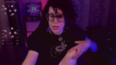 Snapshot of yourscosmic chatting on November 4, 2025, 10:36 am Yours Cosmic online show from November 4, 2025, 10:36 am