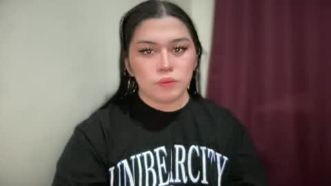 LALA online show from April 10, 2026, 8:02 pm