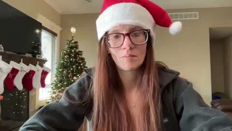yourstrulylivy online show from December 10, 2024, 5:55 pm