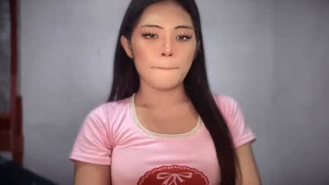Snapshot of yoursweetgirl_crissie chatting on June 18, 2026, 9:30 pm yoursweetgirl_crissie online show from June 18, 2026, 9:30 pm