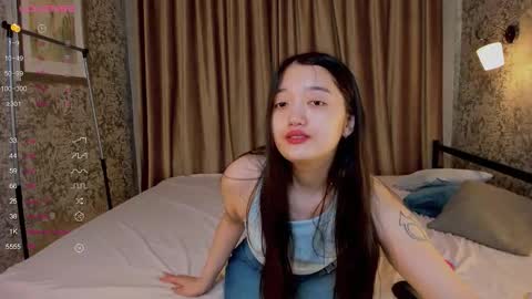 Bella online show from September 12, 2025, 3:06 am