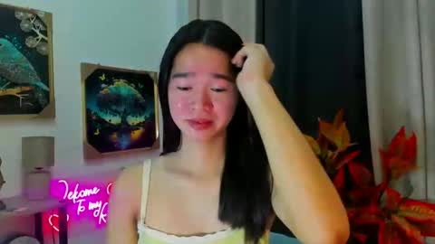 yourtinybunny online show from February 1, 2026, 10:47 am