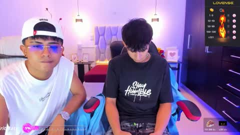 Snapshot of youths_lc chatting on November 17, 2025, 6:24 pm youths_lc online show from November 17, 2025, 6:24 pm