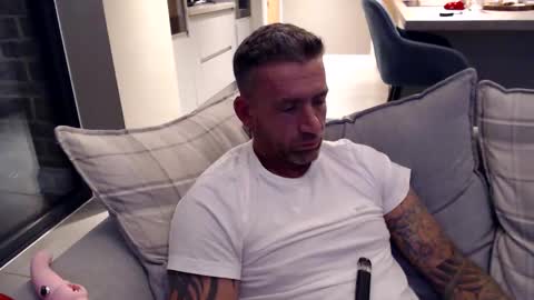 You want us 69 online show from December 5, 2024, 5:48 am