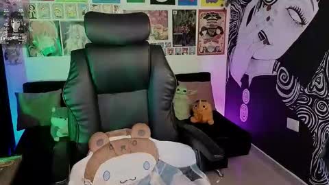    rawr   Anne Independent model      online show from February 10, 2026, 12:48 am