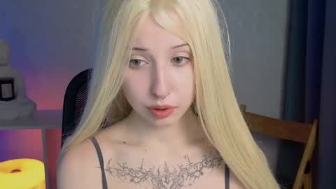 Misa online show from April 22, 2026, 7:04 pm