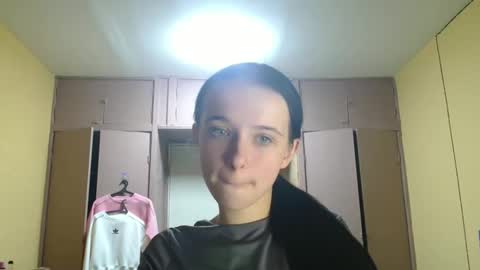 Yuliia online show from October 4, 2025, 6:39 pm