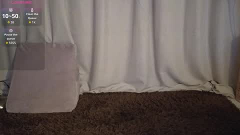 yuliethpetite online show from February 24, 2026, 11:30 am