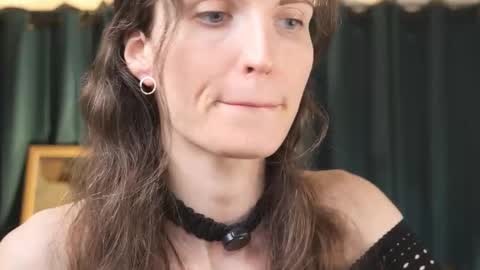 yulla dao online show from March 15, 2026, 4:35 pm