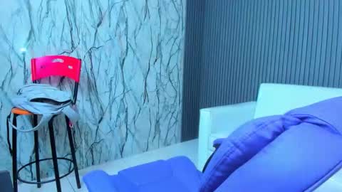 Snowflake online show from March 23, 2026, 2:48 am