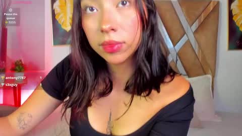 YUMI KAORI  online show from April 30, 2026, 2:23 pm