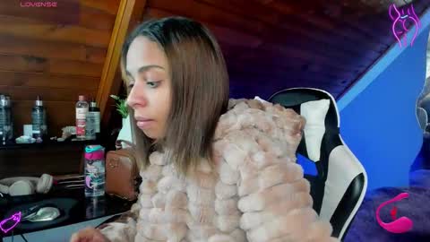 yumi_hanna online show from January 15, 2026, 1:10 am