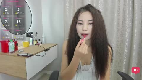 yumicharm online show from April 6, 2026, 1:12 pm