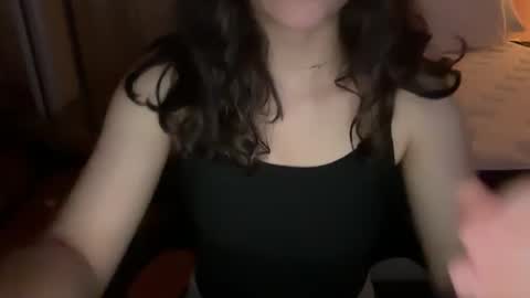 Snapshot of yummyybby chatting on December 4, 2024, 8:45 am yummyybby online show from December 4, 2024, 8:45 am