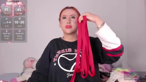 yunahott_ online show from November 6, 2025, 4:24 am