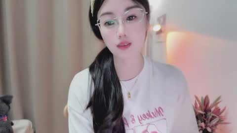 YunEr online show from May 9, 2026, 3:28 pm