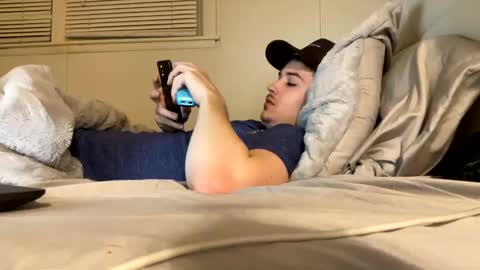 yungstudbev online show from March 1, 2025, 1:22 am