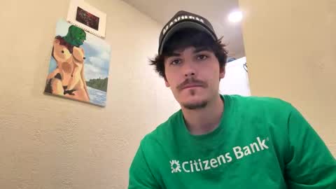 yungstudbev online show from December 17, 2025, 8:48 pm