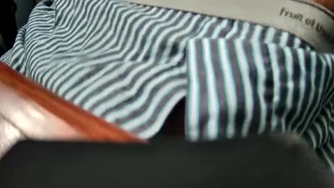 yuppers1234 online show from September 13, 2025, 3:56 pm