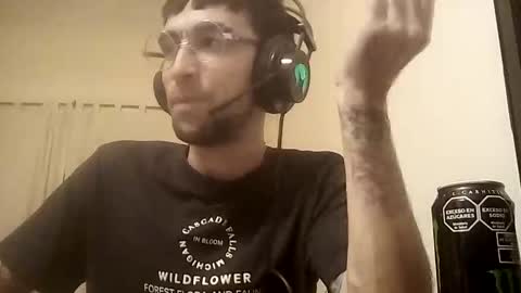 Yuumi online show from February 1, 2025, 7:57 am