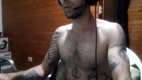 Yuumi online show from December 5, 2025, 5:16 am