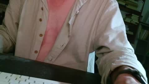 yvanbonar181018 online show from October 3, 2025, 3:14 am