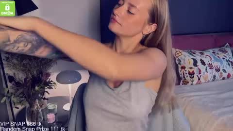 The Queen Bitch of the United Kingdom online show from January 15, 2025, 7:37 am