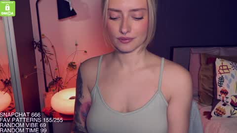 The Queen Bitch of the United Kingdom online show from December 4, 2025, 8:12 am