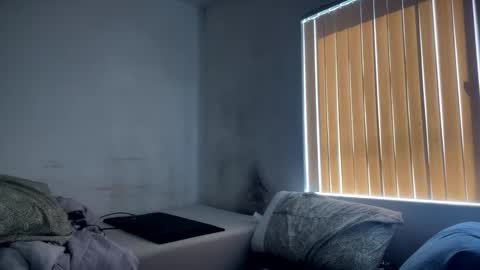 Snapshot of ywbrsnow chatting on February 27, 2026, 7:03 pm ywbrsnow online show from February 27, 2026, 7:03 pm