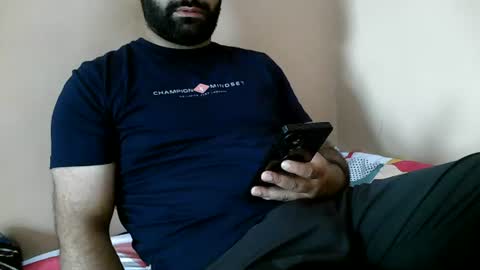 Snapshot of yxxtxxdentyk chatting on June 18, 2026, 4:57 am Bi BearXXX online show from June 18, 2026, 4:57 am