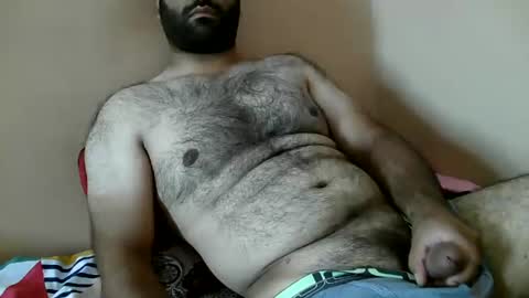 Snapshot of yxxtxxdentyk chatting on July 18, 2026, 5:33 am Bi BearXXX online show from July 18, 2026, 5:33 am