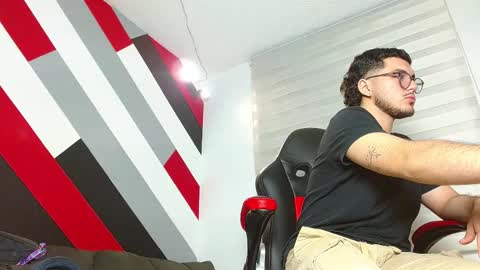 Snapshot of zac_golden chatting on February 6, 2026, 11:57 am Zack online show from February 6, 2026, 11:57 am