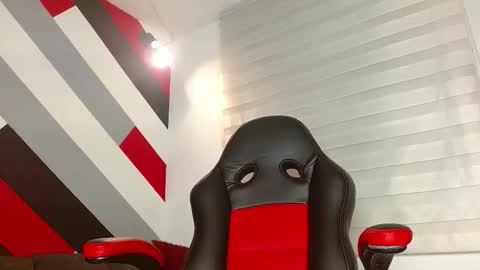 Snapshot of zac_golden chatting on February 22, 2026, 12:15 pm Zack online show from February 22, 2026, 12:15 pm