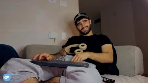 Snapshot of zack_sullivan22 chatting on December 3, 2025, 7:27 am zack_sullivan22 online show from December 3, 2025, 7:27 am