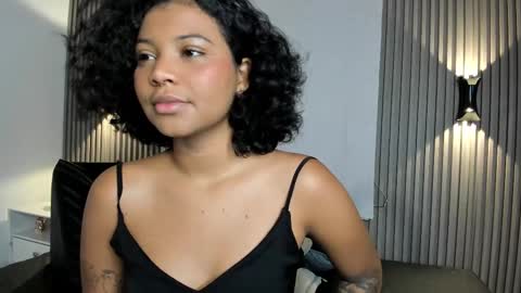 zafira online show from February 22, 2025, 11:57 am