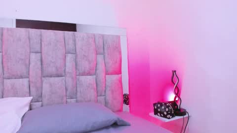 Snapshot of zafiranavarro chatting on February 18, 2026, 7:54 pm zafira online show from February 18, 2026, 7:54 pm