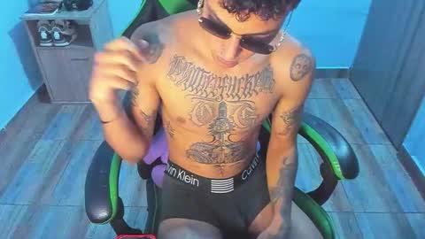 BiG Zafiro online show from December 14, 2025, 11:48 am