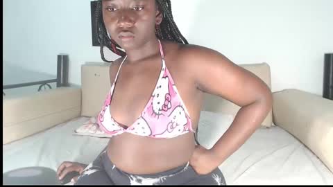 Snapshot of zahhysims chatting on January 16, 2025, 10:42 am zahhy online show from January 16, 2025, 10:42 am