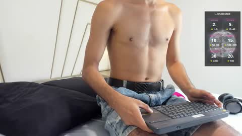 zahir_ashar online show from October 22, 2025, 11:43 am