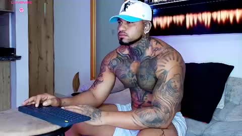 Snapshot of zain_diesel7 chatting on July 11, 2026, 8:28 am INSTAGRAM yormanfit7 online show from July 11, 2026, 8:28 am