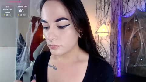   online show from November 4, 2025, 5:34 pm